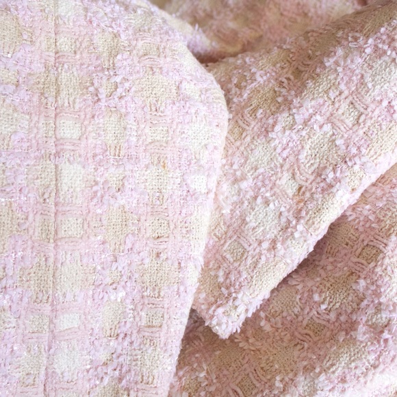 Iconic Chanel Vintage Spring 1995 Pink Jacket Suit - Picture 13 of 16